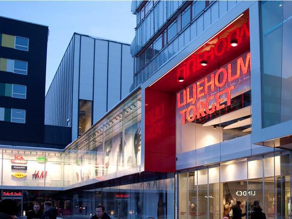 Entré från Liljeholmstorget