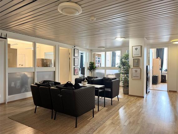 Stora Badhusgatan 18