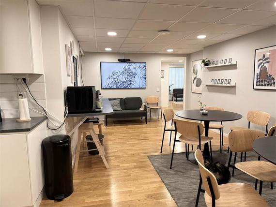 Stora Badhusgatan 18