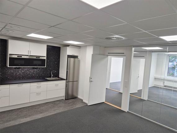 Victor Hasselblads gata 9