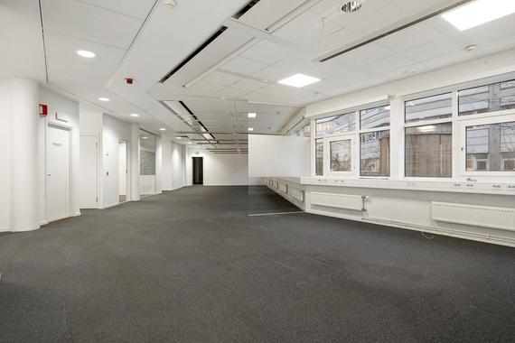 Götalandsvägen 230