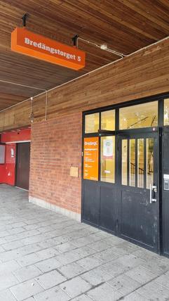 Bredängstorget 5, 3 trappor