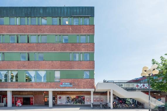Bredängstorget 5, 3 trappor