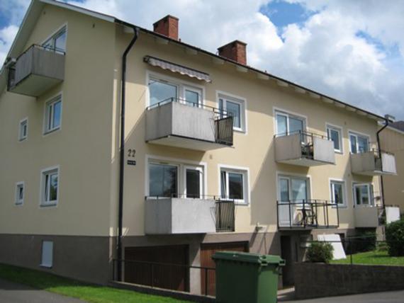 Mindre hus i lugnt område