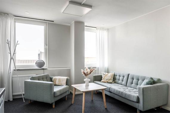 Västra Storgatan 12