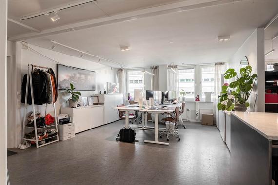 Västra Storgatan 12