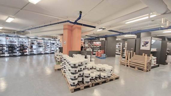 Västra Finnbodavägen 1