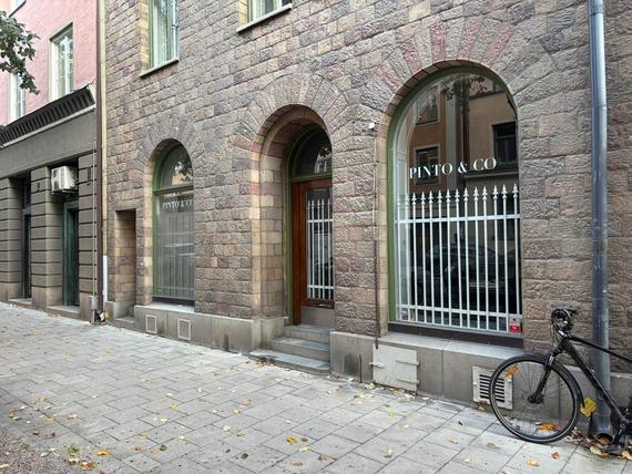 Nybrogatan 64