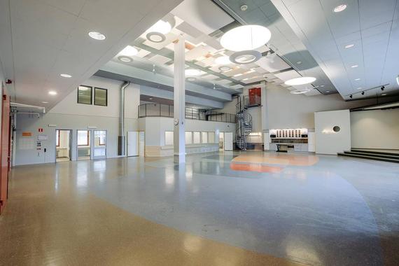 Västra Ringgatan 12-14