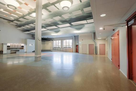 Västra Ringgatan 12-14