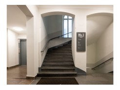 Klädpressaregatan 1