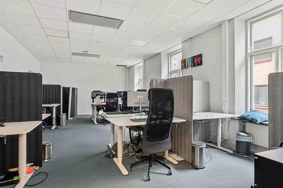 Klädpressaregatan 1