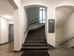 Klädpressaregatan 1