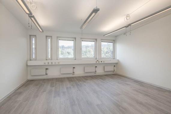 Västra Finnbodavägen 4