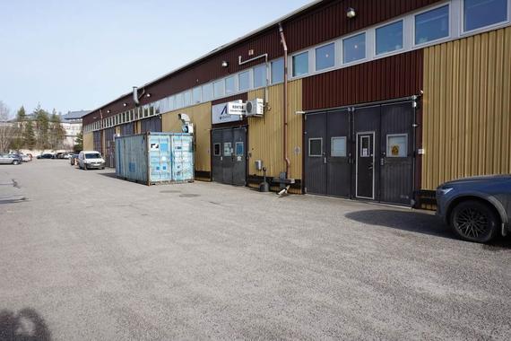 Sadelmakarvägen 10, 1120+1130