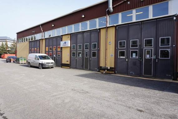 Sadelmakarvägen 10, 1120+1130