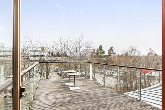 Elektronikhöjden 16