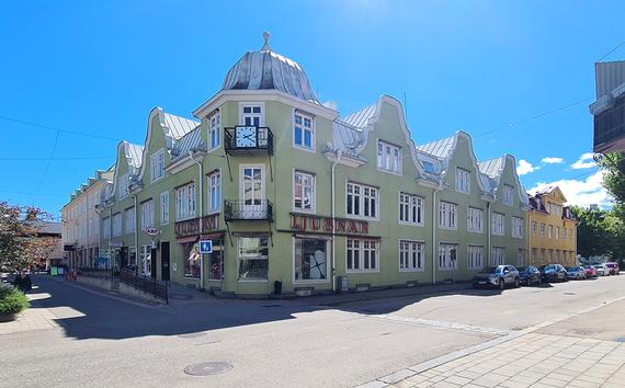 Västra Stationsgatan 8