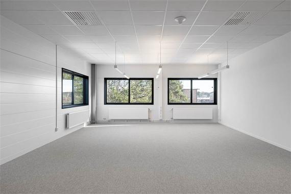 Vaksala-Eke, HUS B2, Uppsala