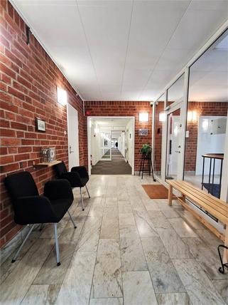 Dag hammarskjölds väg 11