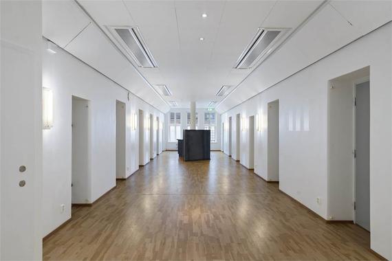 Dag Hammarskjölds Väg 13