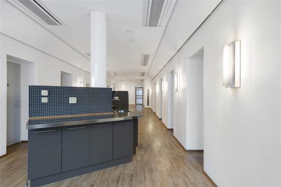 Dag Hammarskjölds Väg 13