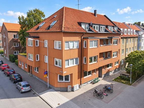 Bostadsportfölj med tre fastig